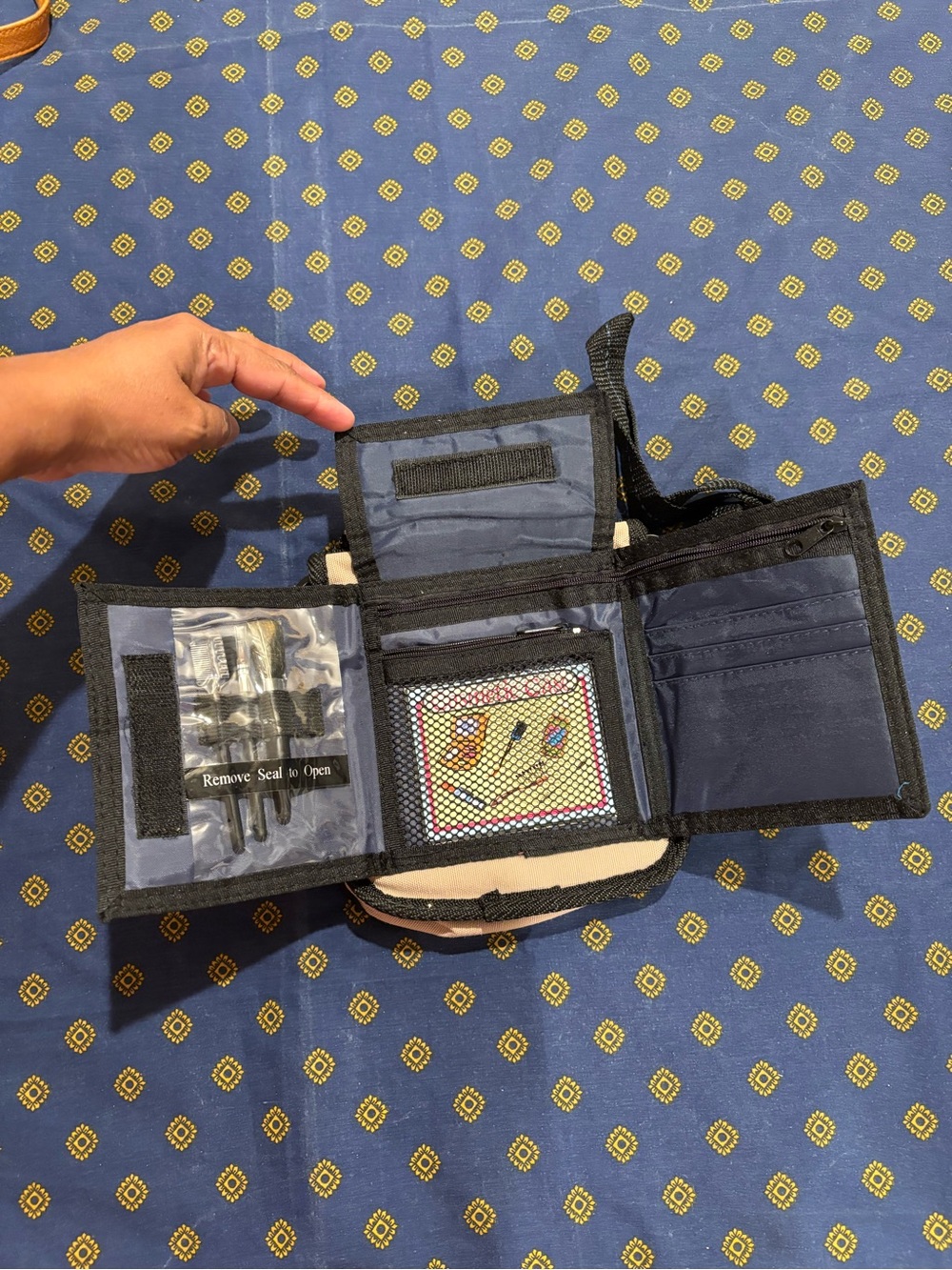 Compact Navy Blue Men’s Travel Organizer Wallet